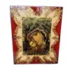 Foto de um(a) Arte Bizantina Anos 80, da categoria de Objetos religiosos e espirituais. Ícone com gravura bizantina envelhecida e moldura com técnica florentina (técnica artesanal que fazem entalhes na madeira... Vendido no marketplace Trésors.