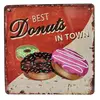 Foto de um(a) Placa Vintage Donuts, Década de 2000, da categoria de Placas. Impressão vintage sobre placa metálica e desgastada, década de 2000 característico das propagandas de lanchonete americana... Vendido no marketplace Trésors.