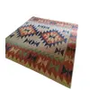 Foto de um(a) Tapete Kilim Paquistanês, Década de 1980, da categoria de Tapetes. Tapete kilim paquistanês antigo com motivo geométrico, década de 1980. Medidas: 2,37m x 2,56m. Vendido no marketplace Trésors.
