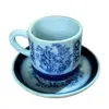 Foto de um(a) Conjunto Monte Sião anos 70, da categoria de Xícaras. Xícara em porcelana com cena galante na cor azul cobalto dos anos de 1970. Porcelana monte sião minas gerais A da xícara: 8... Vendido no marketplace Trésors.
