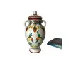Foto de um(a) Ânfora pintada à mão, da categoria de Vasos. Ânfora em porcelana pintada à mão, 1985. 23,5 cm de altura. Vendido no marketplace Trésors.