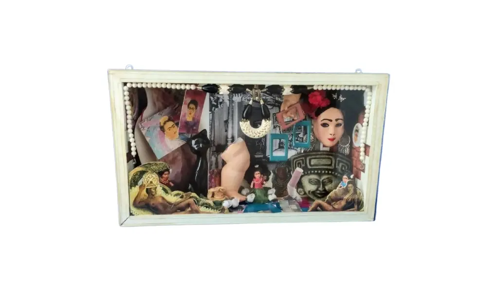 Foto de um(a) Diorama Frida Khalo, da categoria de Outros objetos decorativos. Diorama frida: a vida de frida khalo retratada pelo olhar do designer marcelus ribas, peça única. Caixas em mdp com vidro... Vendido no marketplace Trésors.