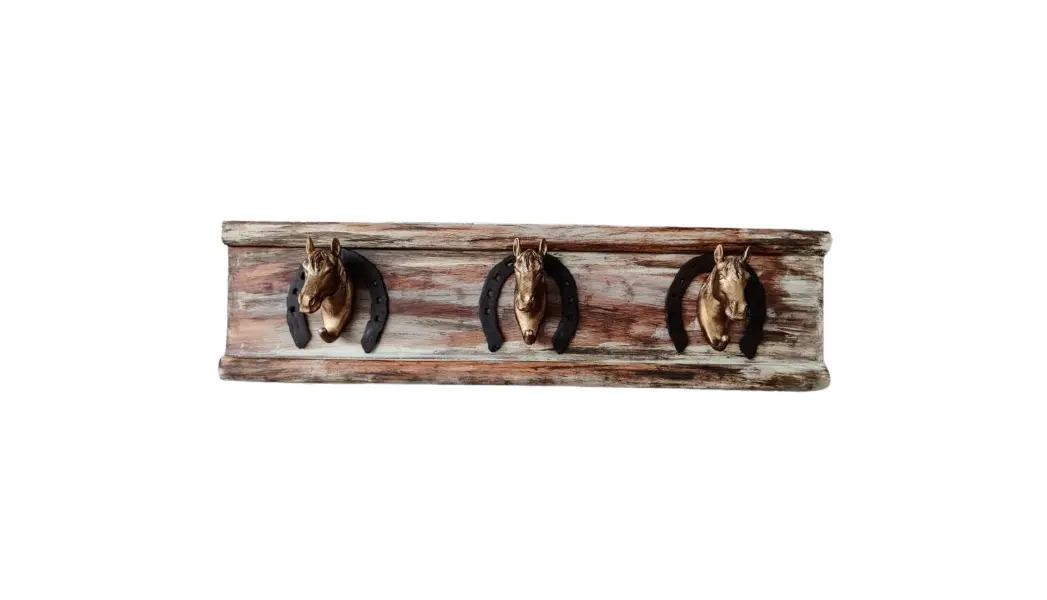 Foto de um(a) Cabideiro Horse, da categoria de Cabideiros e porta-chapéus. Cabideiro com cabeças de cavalos para complementar com suas ferraduras tudo sobre madeira de cerejeira envelhecida. Peça... Vendido no marketplace Trésors.