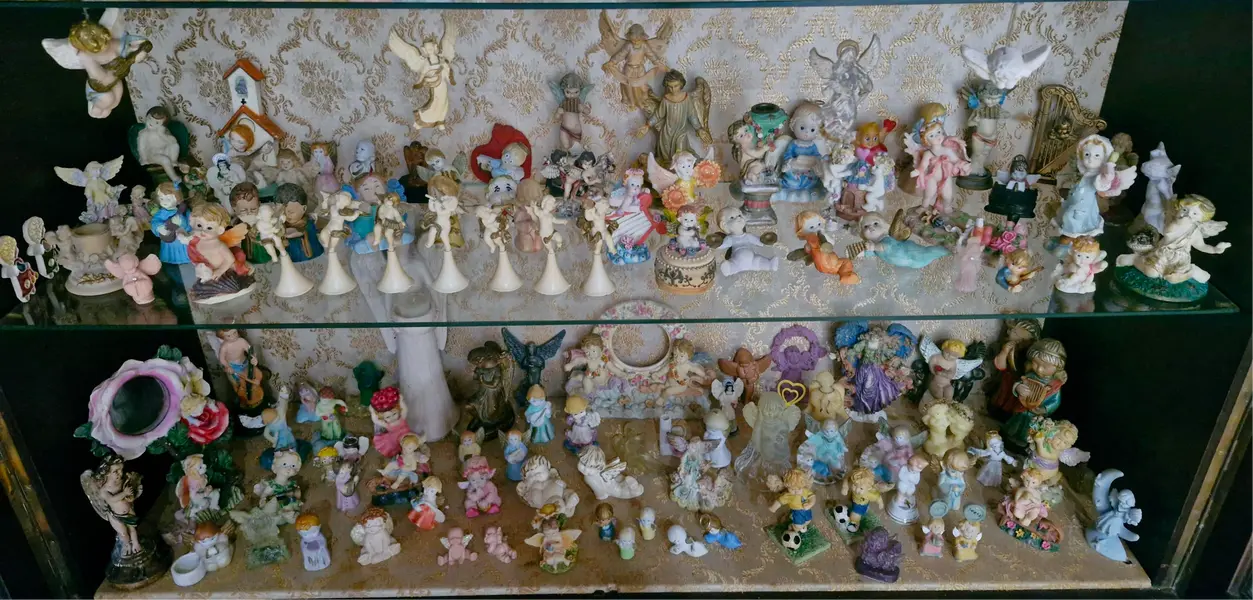 Foto de um(a) Magnífica e única coleção de anjinhos 130 peças, da categoria de Escultura. Uma coleção de anjinhos espetacular, única no Brasil! São cerca de 130 peças dos mais diversos materiais e originárias de... Vendido no marketplace Trésors.