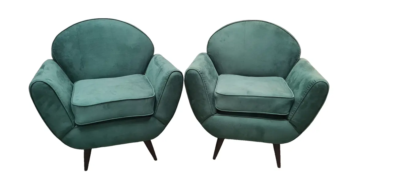 Foto de um(a) Par poltronas em veludo verde - Durma e Usa, da categoria de Poltronas. Par de poltrona anos 50 Durma & Usa, estrutura em madeira ebanizada e estofado de veludo verde com molas ainda... Vendido no marketplace Trésors.