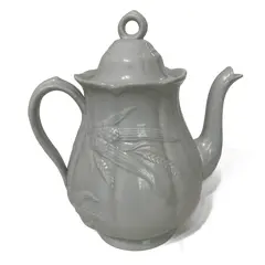 Foto de um(a) Bule de chá inglês J&G Meakin ironstone, da categoria de Bules. Bule de chá inglês, vitoriano, J&G Meakin ironstone. Vendido no marketplace Trésors.