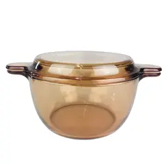 Foto de um(a) Panela Vision Brasil 2,5l, da categoria de Panelas. PANELA VSION BRASIL 2,5L MEDINDO 11A X 20D. APRESENTA MÍNIMOS SINAIS DE USO, EM BOM ESTADO. Vendido no marketplace Trésors.