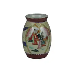 Foto de um(a) Vaso chinês em porcelana, da categoria de Vasos. Vaso chinês pintado a mãe, com cenas do cotidiano. Em bom estado de conservação. Vendido no marketplace Trésors.