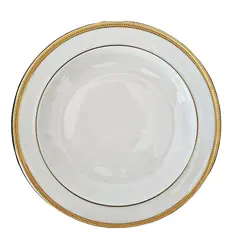 Foto de um(a) Prato fundo em porcelana branca filetada à ouro - Limoges, da categoria de Pratos. Prato fundo em porcelana francesa branca filetada a ouro. Limoges Unic 12 Rue de Paradis PARIS 23,5 cm de diâmetro X 4 cm de... Vendido no marketplace Trésors.