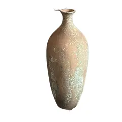 Foto de um(a) Antigo vaso Inca - 40 cm altura, da categoria de Vasos. Antigo vaso Inca de cerâmica, já com pequeno furo para passar fiação de abajour.Altura: 40 Cm e o diâmetro na parte mais... Vendido no marketplace Trésors.