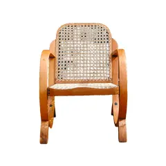 Foto de um(a) Par de poltronas de palinha Indiana - Móveis Gerdau, da categoria de Poltronas. Adicione um toque vintage e sofisticado à sua casa com este belo par de poltronas dos anos 50, produzidas pela renomada... Vendido no marketplace Trésors.