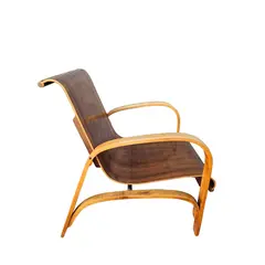 Foto de um(a) Poltrona vintage Streiff S.A, da categoria de Outras cadeiras . Poltrona vintage modernista móveis Steiff S anos 50. Restaurado com acabamento em seladora.D- 60cm L x 72cm P x 82cm A. Vendido no marketplace Trésors.