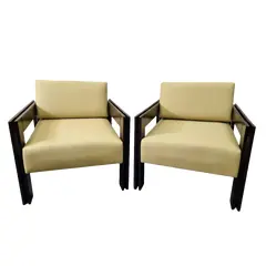 Foto de um(a) Poltronas MP-85 em estofado amarelo - Percival Lafer, da categoria de Poltronas. Raro exemplar de poltronas MP-85, estrutura em madeira jatobá e estofado de algodão amarelo. Juntas as poltronas se... Vendido no marketplace Trésors.