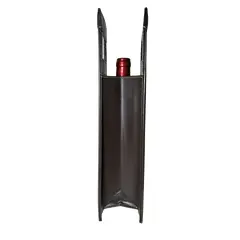 Foto de um(a) Bolsa em couro marron para transporte de garrafa de vinho, da categoria de Suportes para garrafas de vinho. Mais prática e chique impossível! Bolsa em couro marron para transporte de garrafa de vinho. Costura nas bordas e acolchoada... Vendido no marketplace Trésors.