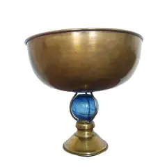 Foto de um(a) Centro de mesa em latão esmaltado, da categoria de Centro de mesa. Lindo centro de mesa de latão esmaltado / fruteira/ balde de gelo / bebidas (peça de ateliê). Medidas: 27 cm de altura x 30... Vendido no marketplace Trésors.
