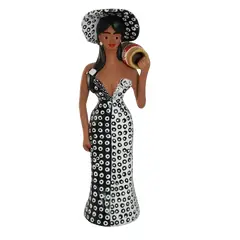 Foto de um(a) Escultura terracota figura mulher, da categoria de Escultura. ARTE POPULAR - escultura em terracota representando figura de mulher com vaso no ombro, pintada a mão nas cores branco e... Vendido no marketplace Trésors.