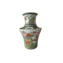 Foto de um(a) Vaso em porcelana, da categoria de Vasos. Vaso de Porcelana Decorado – Estilo Oriental Peça em porcelana decorada, com riquíssimos detalhes em pintura policromada. O... Vendido no marketplace Trésors.