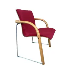 Foto de um(a) Cadeira Thonet S320, da categoria de Cadeiras, bancos e banquetas. Com o selo original da Thonet, a S320 é um modelo criado nos anos 1980 pelos designers Wulf Schneider & Ulrich Böhme.... Vendido no marketplace Trésors.