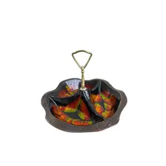 Foto de um(a) ​Petisqueira em cerâmica vitrificada, da categoria de Travessas e tigelas. Petisqueira em cerâmica vitrificada com detalhe em metal. Apresenta marcas do tempo e uso como desgastes no metal, dois... Vendido no marketplace Trésors.