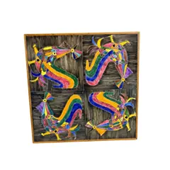 Foto de um(a) ​Bandeja em madeira e azulejo pintado a mão, da categoria de Bandejas. Bandeja ou quadro (como você preferir usar) em madeira e azulejo pintado a mão. Leves marcas do tempo e uso. Medidas:... Vendido no marketplace Trésors.