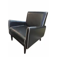 Foto de um(a) Poltrona Retrô Vintage NG Anos 60 – Courvin Preto e Pés Palito, da categoria de Poltronas. Um Ícone do Design Mid-Century para seu Espaço Esta Poltrona Retrô Vintage, modelo NG, é a escolha definitiva para quem... Vendido no marketplace Trésors.