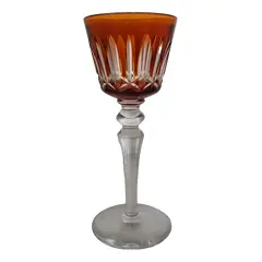 Foto de um(a) Taça em cristal Baccarat - cor laranja modelo Piccadilly, da categoria de Taças. Taça em cristal Baccarat selada na cor laranja modelo Piccadilly. Acredita-se que o nome "Piccadilly" tenha sido inspirado... Vendido no marketplace Trésors.