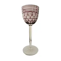 Foto de um(a) Taça Bohemia Cristal Violeta Lapidado, da categoria de Taças. Taça de Vinho em Cristal Bohemia Lapidado - Cor Violeta - 19,5 cm Linda taça em cristal Bohemia (Bohemia Crystal) lapidado,... Vendido no marketplace Trésors.