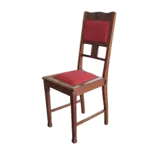 Foto de um(a) Cadeira Centenária em Imbuia Maciça, da categoria de Outras cadeiras . Adicione personalidade e história ao seu ambiente com esta belíssima cadeira centenária. Executada em Imbuia, uma das... Vendido no marketplace Trésors.