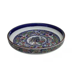 Foto de um(a) Centro de mesa em cerâmica vitrificada, da categoria de Centro de mesa. Exuberante centro de mesa em cerâmica vitrificada, pintada à mão com motivos florais em policromia, barrado externo de... Vendido no marketplace Trésors.