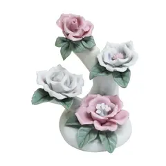 Foto de um(a) Enfeite de rosas CASA DEL REGALO BORTOLI VENEZIA, da categoria de Outros objetos decorativos. Delicado enfeite de rosas em porcelana pintada à mão em policromia. Peça adquirida CASA DEL REGALO BORTOLI VENEZIA, conforme... Vendido no marketplace Trésors.
