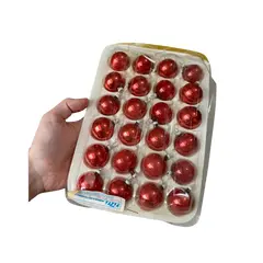 Foto de um(a) ​Kit com 43 bolinhas natalinas em vidro, da categoria de Outros objetos decorativos. Kit com 43 bolinhas em vidro, na embalagem original com CGC. Mínimas marcas do tempo e uso. Vendido no marketplace Trésors.