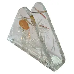 Foto de um(a) Porta-Guardanapos em Cristal Lapidado Santa Catarina, da categoria de Guardanapos de jantar. Peça clássica de mesa posta em cristal de alta qualidade, com lapidação tradicional em relevo. Produzido pela renomada marca... Vendido no marketplace Trésors.