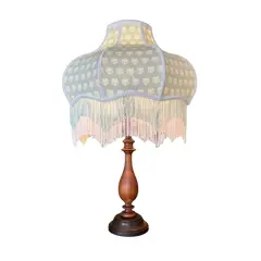 Foto de um(a) Abajur em madeira maciça nobre, da categoria de Abajures. Abajur em Madeira nobre maciça Medidas com Cúpula: 75A x 42D cm Quer uma cúpula diferente? Nós podemos personalizar sua... Vendido no marketplace Trésors.