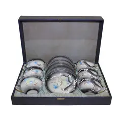 Foto de um(a) Conjunto 06 Xícaras De Chá Japonesas, da categoria de Xícaras. Antigo e raro conjunto de 06 das famosas xícaras para chá em porcelana japonesa, dita casquinha de ovo, com incrível... Vendido no marketplace Trésors.