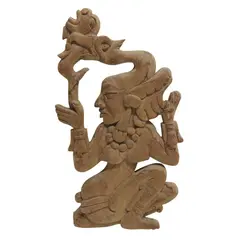 Foto de um(a) Escultura Kulkulcán Ou Zamná Marrom-claro, da categoria de Escultura. Bela escultura em madeira representando uma figura da mitologia maia, possivelmente KULKULCÁN OU ZAMNÁ. Retrata uma figura... Vendido no marketplace Trésors.