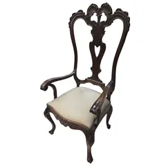 Foto de um(a) Cadeira Trono Luís XV – Espaldar Alto (83 cm) com Entalhes Manuais, da categoria de Poltronas. Exuberante Cadeira Trono Luís XV, peça de alta marcenaria que se destaca pela imponência de suas dimensões e refinamento dos... Vendido no marketplace Trésors.