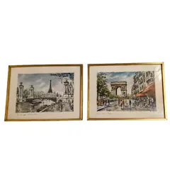 Foto de um(a) Belo par de gravuras antigas parisienses, da categoria de Pinturas. Lindo par de quadros emoldurados com vidro, com gravuras de meados do século XX retratando os principais pontos turísticos... Vendido no marketplace Trésors.