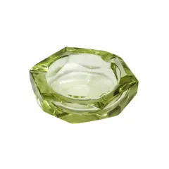 Foto de um(a) Cinzeiro sextavado em cristal, da categoria de Cinzeiros. Belo cinzeiro sextavado em cristal facetado na tonalidade amarelo, ao gosto Moser. Apresenta imperceptível bicado. Medidas... Vendido no marketplace Trésors.