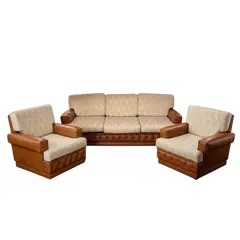 Foto de um(a) Excepcional jogo de sofá no melhor estilo inglês, da categoria de Sofás. Belíssimo conjunto de sofá 3 lugares e 2 poltronas, no estilo vintage clássico inglês em excelente estado de conservação,... Vendido no marketplace Trésors.