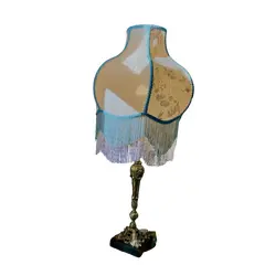 Foto de um(a) Abajur em bronze (valor unitário), da categoria de Abajures. Maravilhosos abajures em bronze e base em resina polida - 2und disponíveisCúpula em Estrutura em aço inox, revestido com... Vendido no marketplace Trésors.