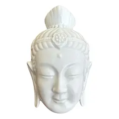 Foto de um(a) Antiga Escultura Máscara De Buda Porcelana Blanc The Chine, da categoria de Objetos de parede esculturais. ~ Blanc The Chine ~ Antiga e expressiva escultura oriental, máscara de parede, representando rosto de Buda/Divindade em... Vendido no marketplace Trésors.