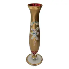 Foto de um(a) Antigo Vaso Solifleur Solitário Em Murano Veneziano Vermelho, da categoria de Vasos. ~ Venetian Glass ~Antigo solifleur artístico em cristal veneziano cor vermelho rubi, peça toda trabalhada à mão, decoração... Vendido no marketplace Trésors.