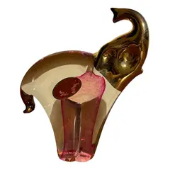 Foto de um(a) Antiga Escultura De Elefante Art Deco Murano Italiano E Ouro, da categoria de Escultura. Antiga escultura artística de elefante em legítimo cristal de Murano com ouro 18k. Peça de excelente qualidade, totalmente... Vendido no marketplace Trésors.