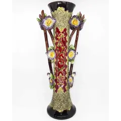 Foto de um(a) Antigo Grande Vaso Ânfora Majólica Francesa Sarreguemines, da categoria de Vasos. Sarreguemines. Antigo e grande vaso/ânfora em majolica francesa, feita à mão, com decoração floral em alto relevo, belíssima... Vendido no marketplace Trésors.