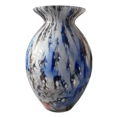 Foto de um(a) Antigo Grande Vaso Jarro Murano Italiano Opalina Art Deco, da categoria de Vasos. Antigo e grande vaso opalinado em murano leitoso, técnica de trabalho “Sandwich Glass” quando temos mais de um tipo de vidro... Vendido no marketplace Trésors.
