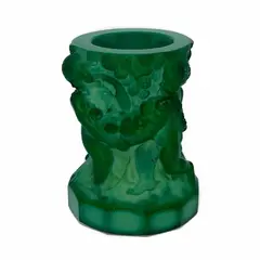 Foto de um(a) Malaquita Cristal Vasinho Malachite Glass Heinrich Hoffman, da categoria de Vasos. Malachite Glass by Heinrich Hoffmann. Antigo e pequeno vasinho em cristal de malaquita, todo lapidado à mão, como se fosse... Vendido no marketplace Trésors.