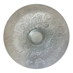 Foto de um(a) Antigo Centro Mesa Fruteira Cristal Francês Borboleta Verlys, da categoria de Centro de mesa. ~ Verlys France ~Antigo e especial centro de mesa em cristal francês satiné. Belíssima decoração com flores e borboletas em... Vendido no marketplace Trésors.