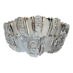 Foto de um(a) Antigo Centro De Mesa Saladeira Fruteira Cristal Baccarat, da categoria de Travessas e tigelas. Antigo e majestoso centro de mesa em cristal Baccarat ricamente lapidado à mão. A lapidação é incrível, borda recortada e... Vendido no marketplace Trésors.