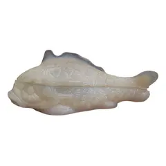 Foto de um(a) Antiga Rara Caixa De Peixe Em Opalina Francesa Vallerysthal, da categoria de Cestos e Caixas. ~ Vallerysthal ~Antiga e rara caixa decorativa no formato de peixe em opalina francesa. Assinada pela Cristallerie... Vendido no marketplace Trésors.