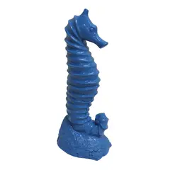 Foto de um(a) Cavalo marinho decorativo, da categoria de Modelos e estatuetas. Imponente cavalo marinho decorativo em matéria inorgânica, na tonalidade azul turquesa. Possui delicadas ondulações formando... Vendido no marketplace Trésors.